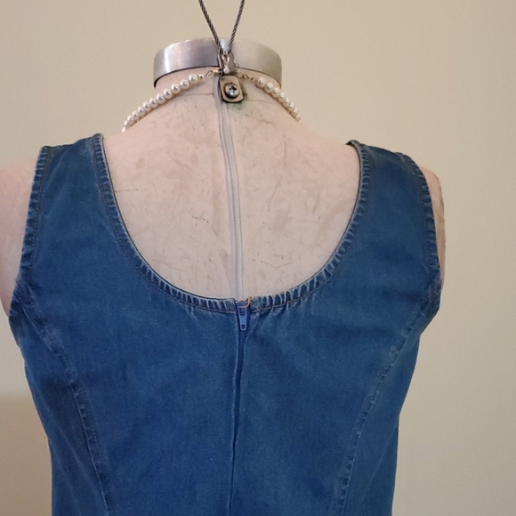 Dress - Picture 5 of 7